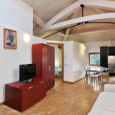 Sleeps 4 Pool Air Con Wifi *
